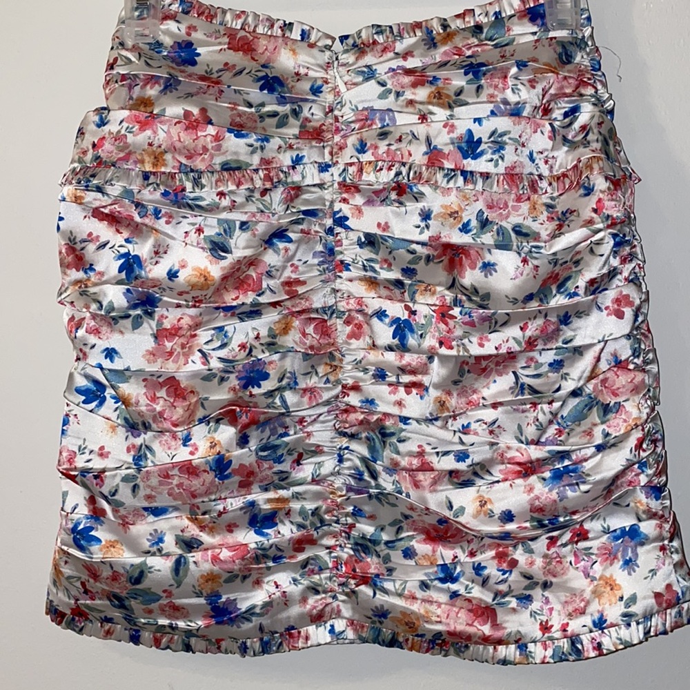 NWOT!! For Love & Lemons Juliet White Floral Mini Skirt Size XS - Picture 5 of 11